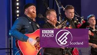Tom Walker & Red Hot Chilli Pipers - Leave A Light On (2019)