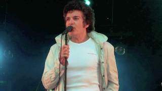 Gino Vannelli - Put The Weight On My Shoulders (2010)