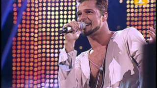 Ricky Martin - Fuego Contra Fuego (2013)