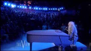 The View: Lady Gaga - Yoü And I (2011)