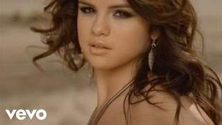 Selena Gomez & The Scene - Un Año Sin Lluvia (2010)